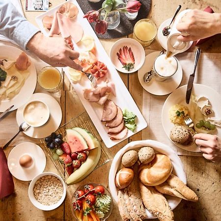"Quality Hosts Arlberg" Hotel Garni Moessmer Sankt Anton am Arlberg Ngoại thất bức ảnh