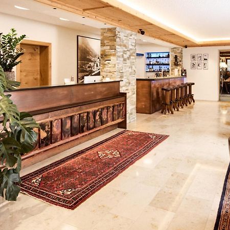 "Quality Hosts Arlberg" Hotel Garni Moessmer Sankt Anton am Arlberg Ngoại thất bức ảnh