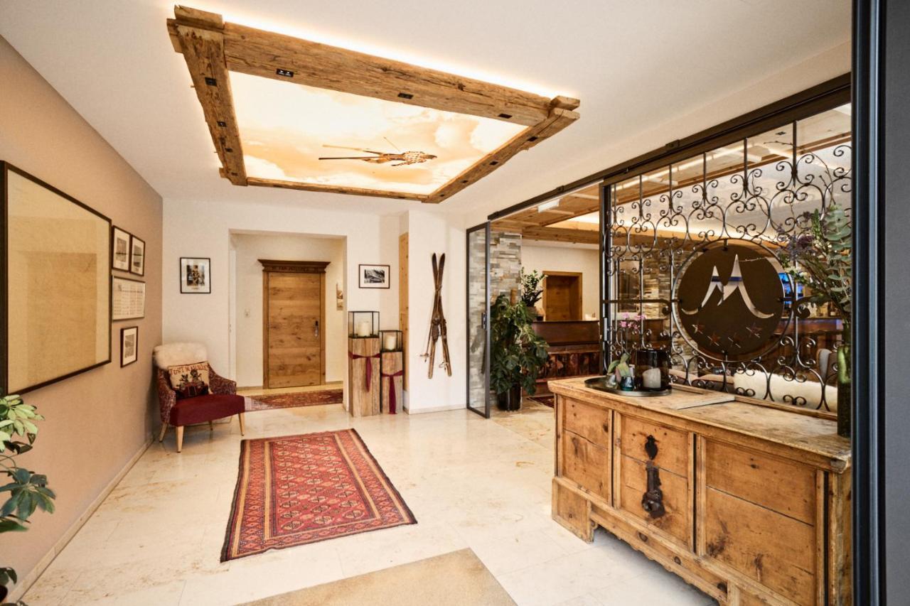 "Quality Hosts Arlberg" Hotel Garni Moessmer Sankt Anton am Arlberg Ngoại thất bức ảnh